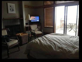 The Inn At แลงก์ลีย์ ภายนอก รูปภาพ